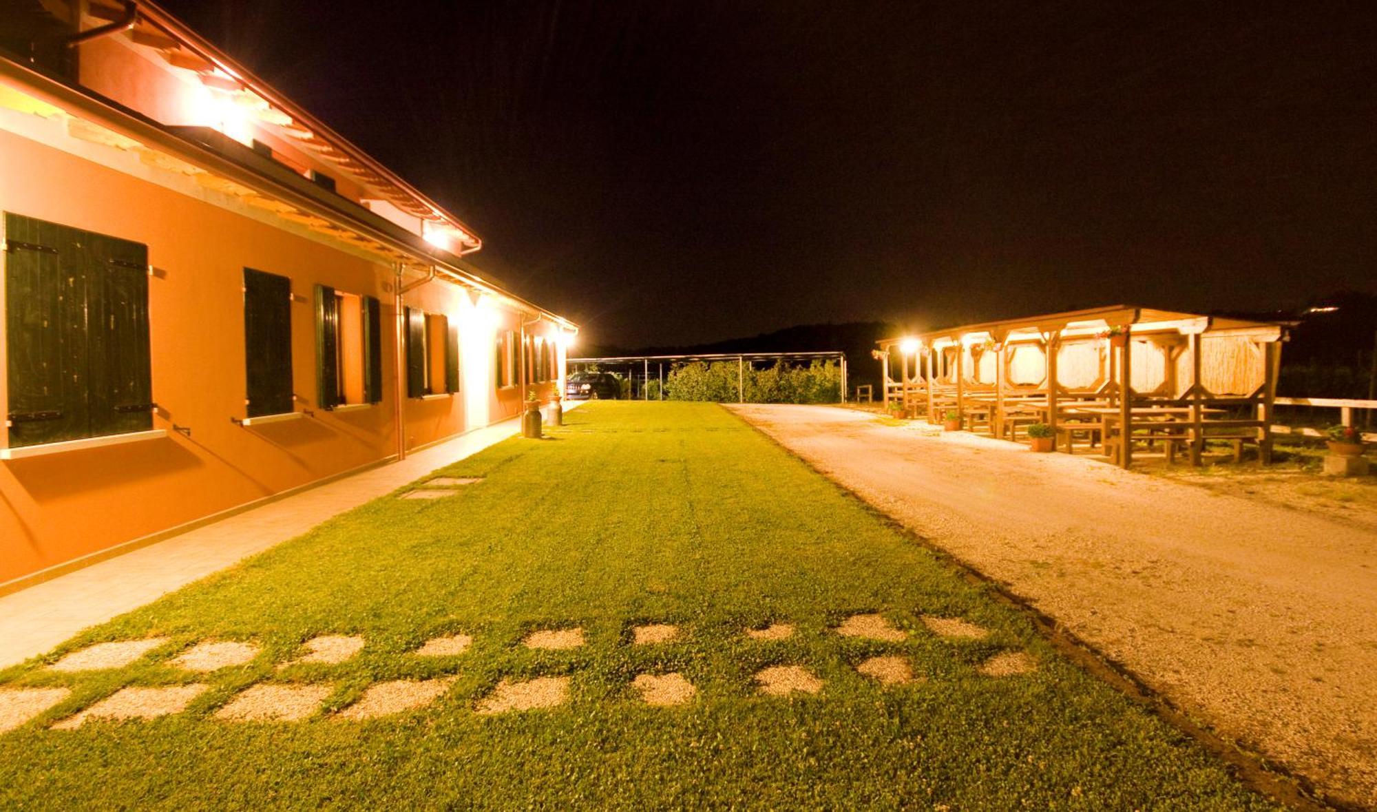 Agriturismo Cascina Roveri Монцамбано Екстер'єр фото